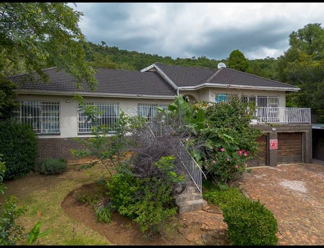 4 BEDROOM HOUSE FOR SALE IN MONDEOR